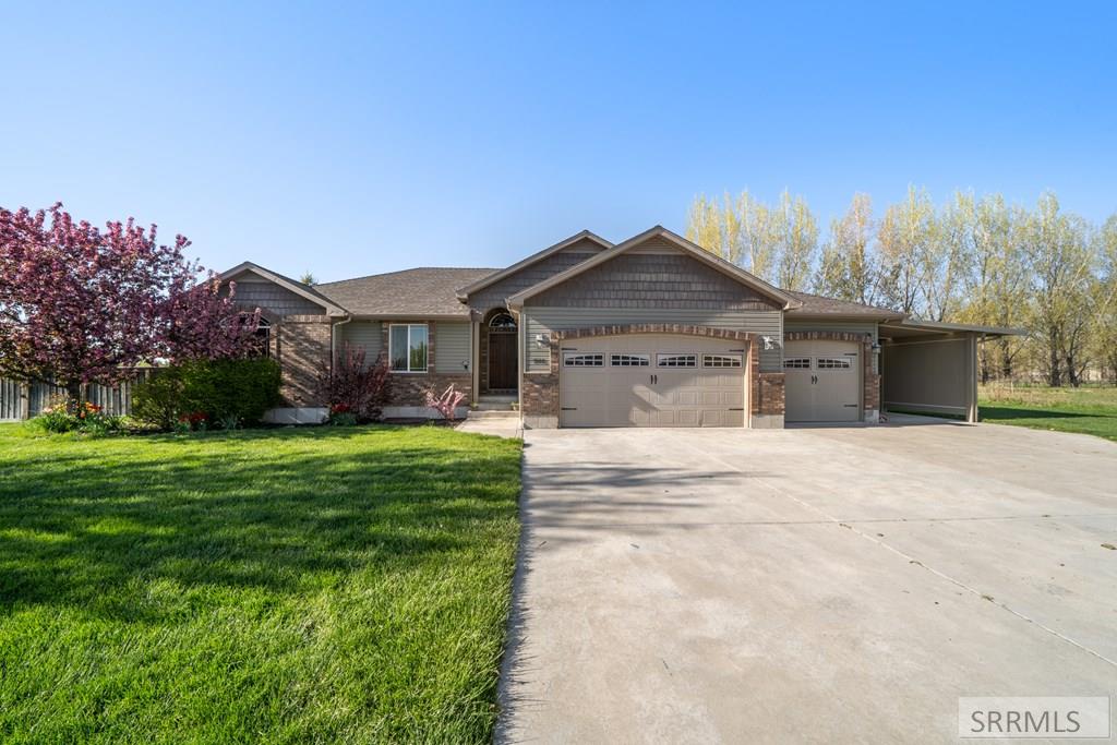 1005 Meggan Street, BLACKFOOT, Idaho image 2