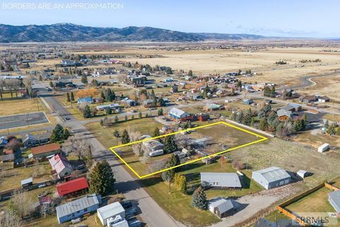 Photo of 135 E Birch Street, VICTOR, ID 83455 (MLS # 2180870)