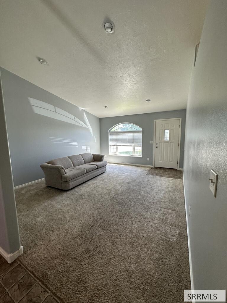 1028 Ashland Drive