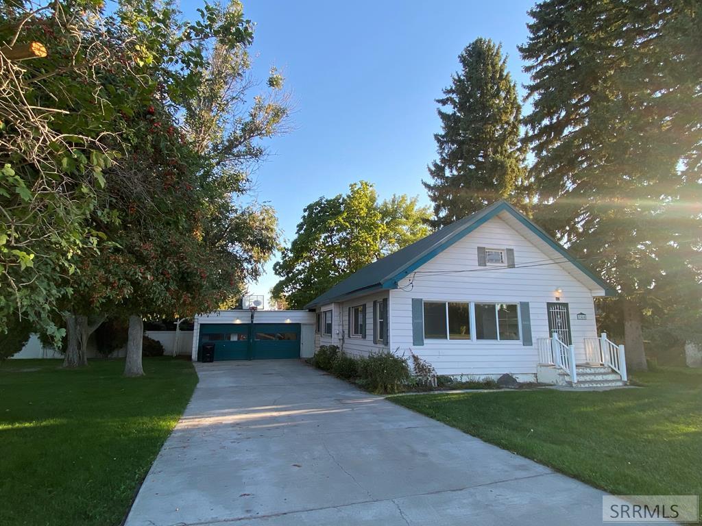 344 E Maple Street, SHELLEY, Idaho image 1