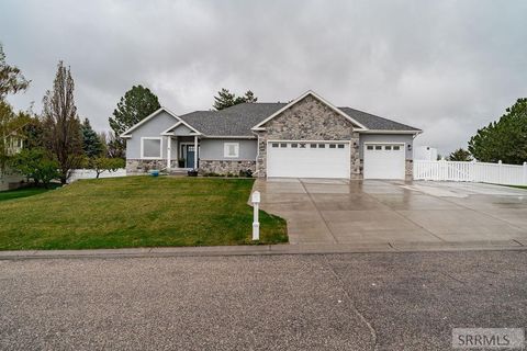 Photo of 11287 Augusta Drive, IDAHO FALLS, ID 83404 (MLS # 2185822)