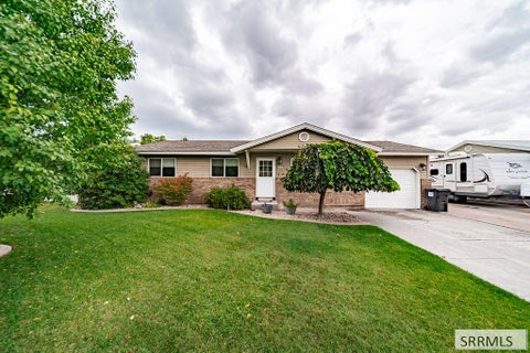 Photo of 755 Auburn Avenue, IDAHO FALLS, ID 83401 (MLS # 2189355)