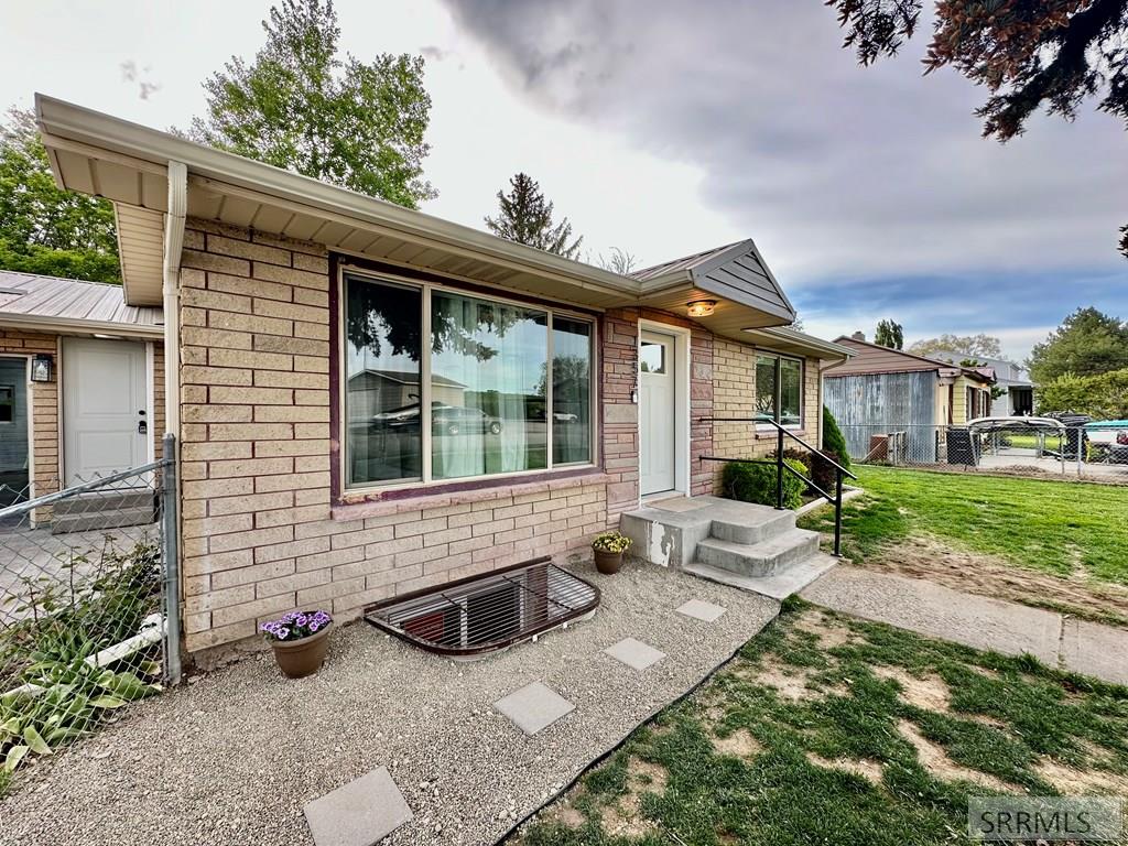 1357 Jefferson Avenue, IDAHO FALLS, Idaho image 2