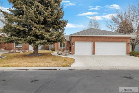 Photo of 3453 Sun Circle, IDAHO FALLS, ID 83404 (MLS # 2182035)