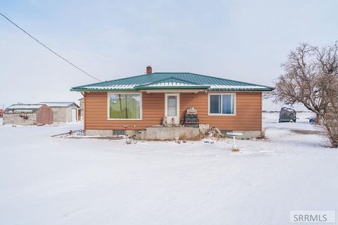 1382 81st S IDAHO FALLS ID 83402