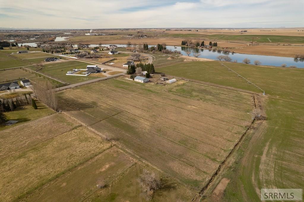 8073 N Riverfront Drive, IDAHO FALLS, Idaho image 11