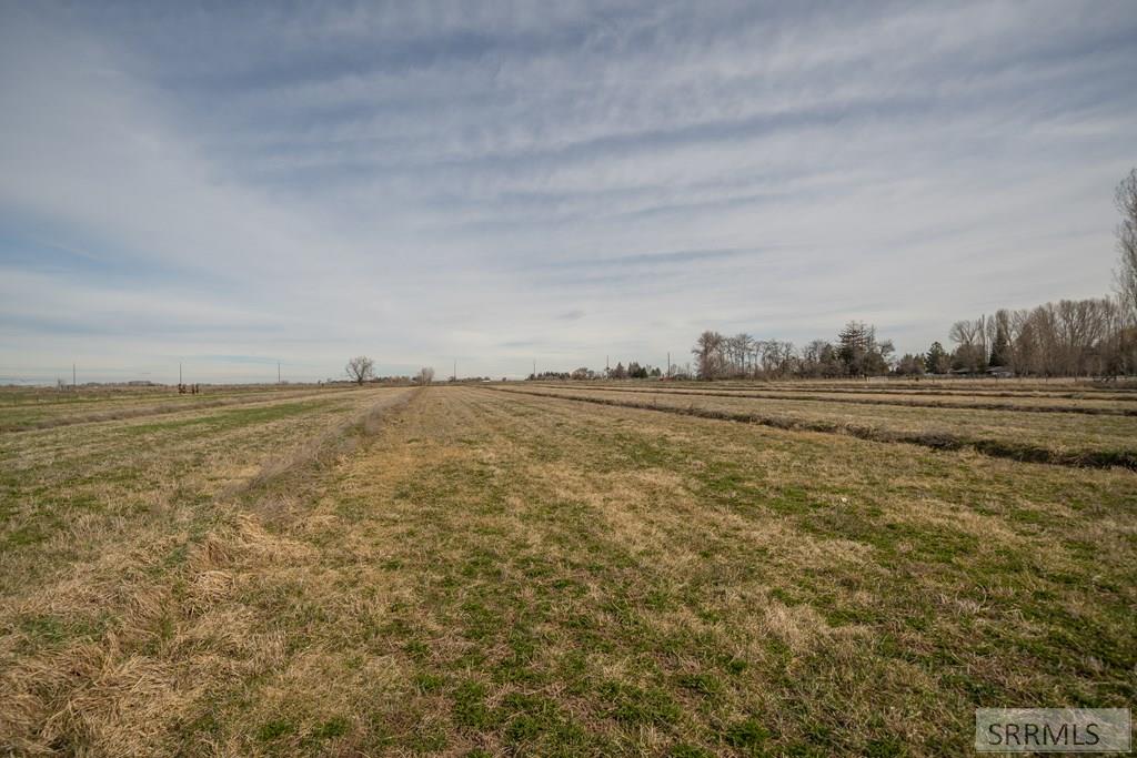 8073 N Riverfront Drive, IDAHO FALLS, Idaho image 8