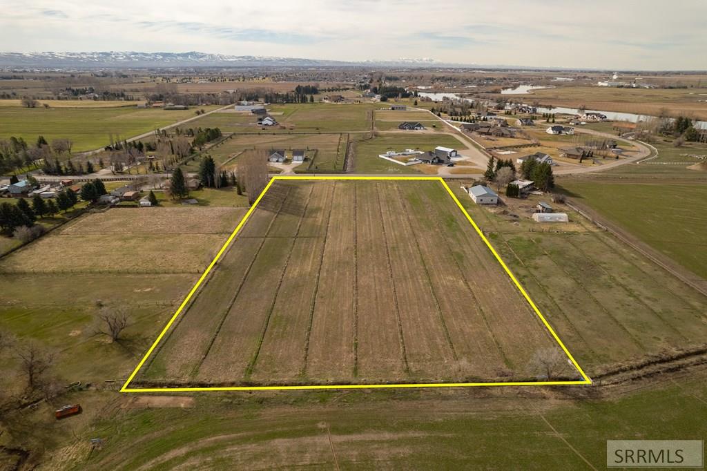 8073 N Riverfront Drive, IDAHO FALLS, Idaho image 12