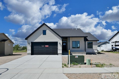 Photo of 932 Montezuma St, IDAHO FALLS, ID 83402 (MLS # 2187132)