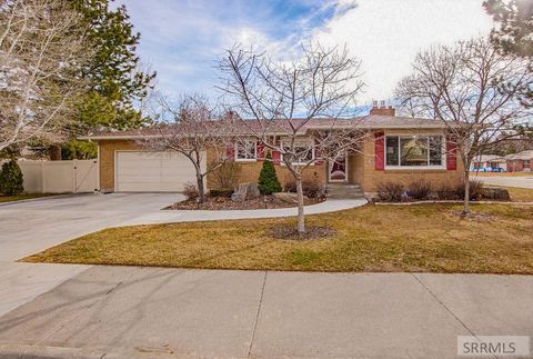 Photo of 2415 Calkins Avenue, IDAHO FALLS, ID 83402 (MLS # 2182424)