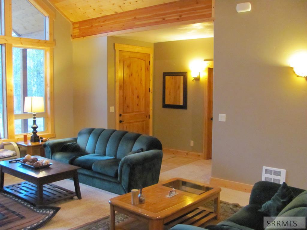 4336 Brodys Bend, ASHTON, Idaho image 11