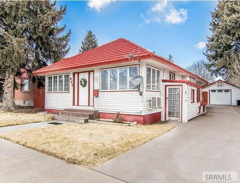 Photo of 371 3rd Street, IDAHO FALLS, ID 83401 (MLS # 2185734)