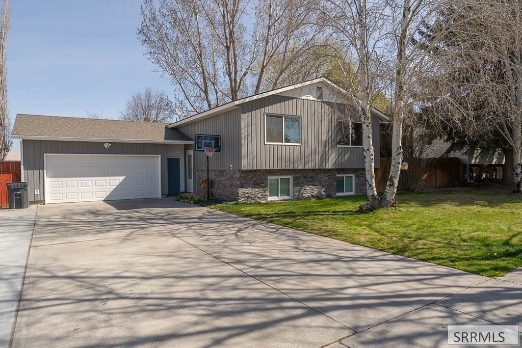 2648 W 17th Street, IDAHO FALLS, Idaho image 1