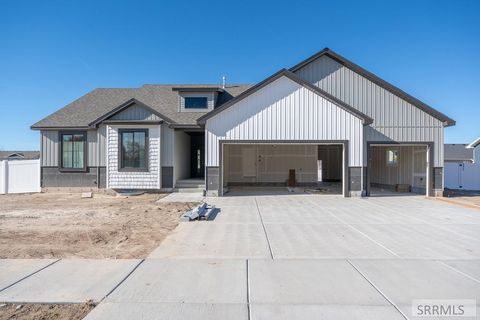 Photo of 750 Boxwood Drive, IDAHO FALLS, ID 83402 (MLS # 2180515)