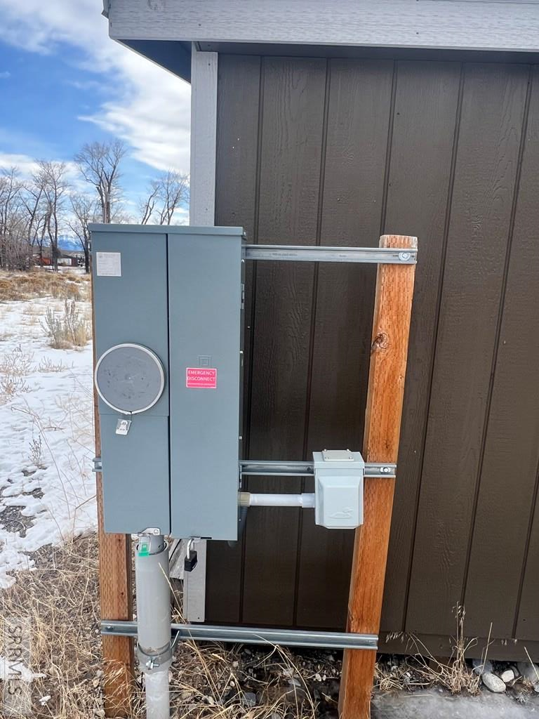 4518 Cottonwood Grove Rd, MACKAY, Idaho image 3