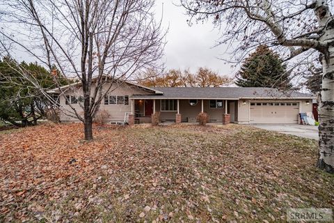 Photo of 210 N 4000 E, RIGBY, ID 83442 (MLS # 2181063)