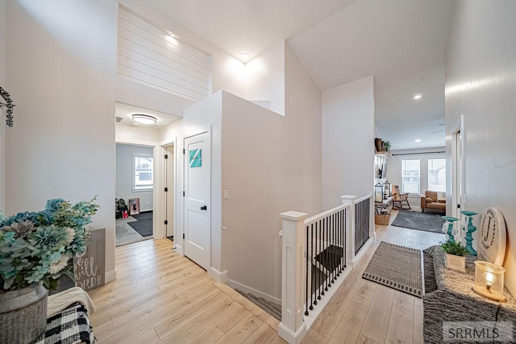 582 E Sterling Drive, IDAHO FALLS, Idaho image 2