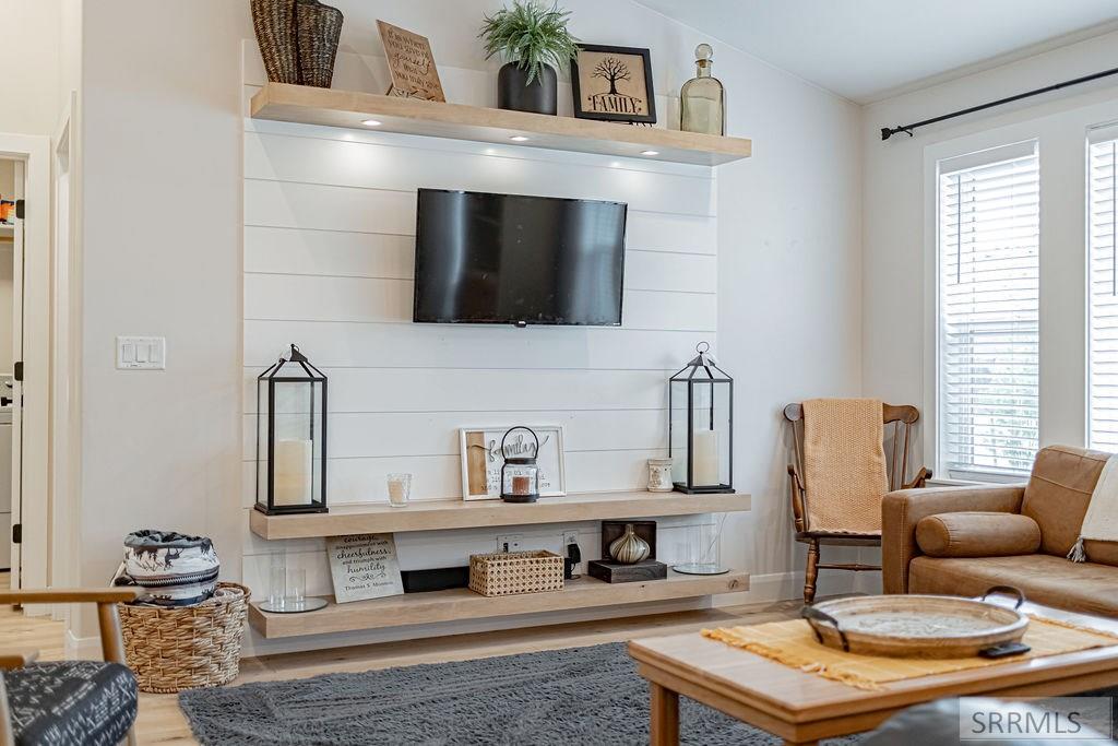 582 E Sterling Drive, IDAHO FALLS, Idaho image 7