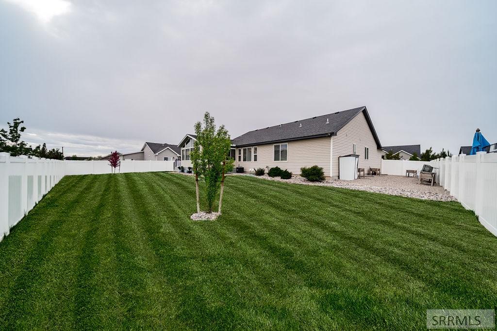 582 E Sterling Drive, IDAHO FALLS, Idaho image 37