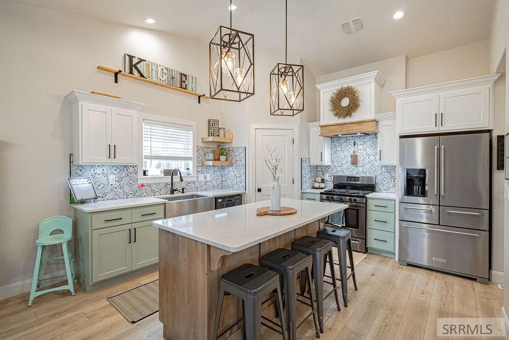 582 E Sterling Drive, IDAHO FALLS, Idaho image 11