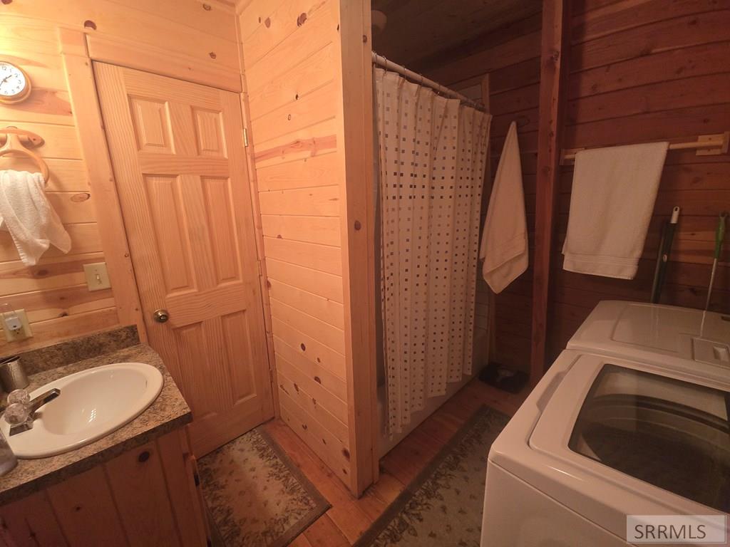 3318 Last Chance Drive, ISLAND PARK, Idaho image 17