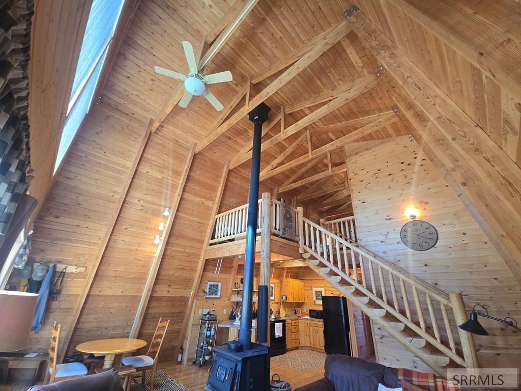 3318 Last Chance Drive, ISLAND PARK, Idaho image 4
