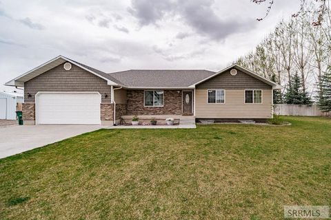 Photo of 4 N 3700 E, RIGBY, ID 83442 (MLS # 2185569)