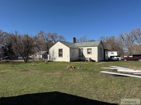 Photo of 85 S Reynolds Drive, DUBOIS, ID 83423 (MLS # 2175762)