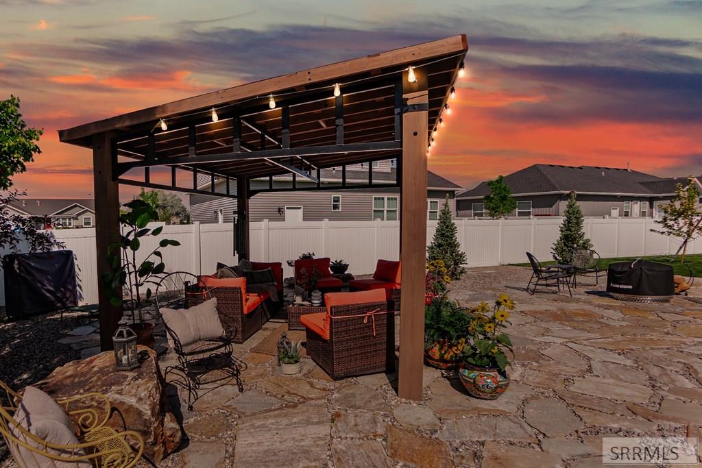 5085 Eaglewood Drive