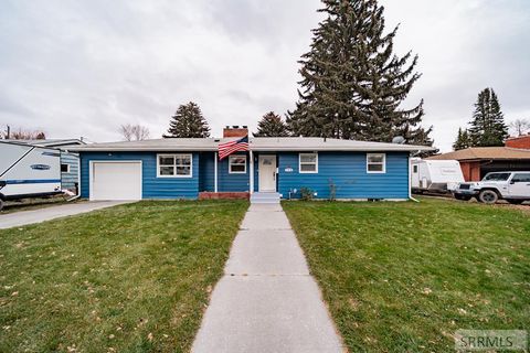 Photo of 758 Reed Avenue, IDAHO FALLS, ID 83402 (MLS # 2180935)
