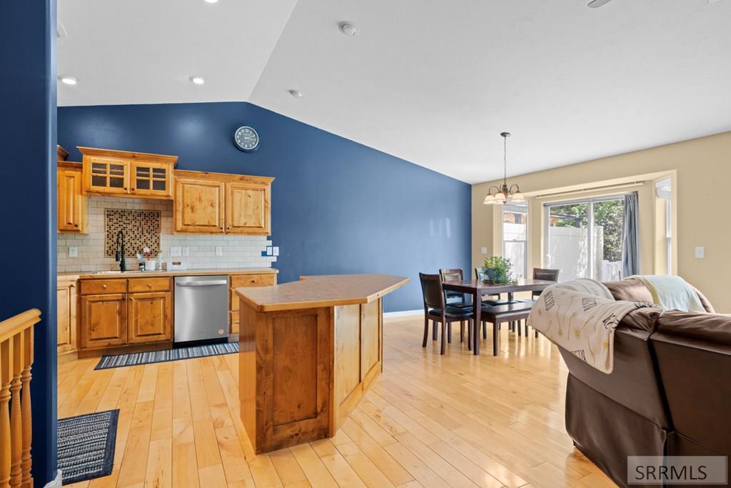5009 Vintage Lane
