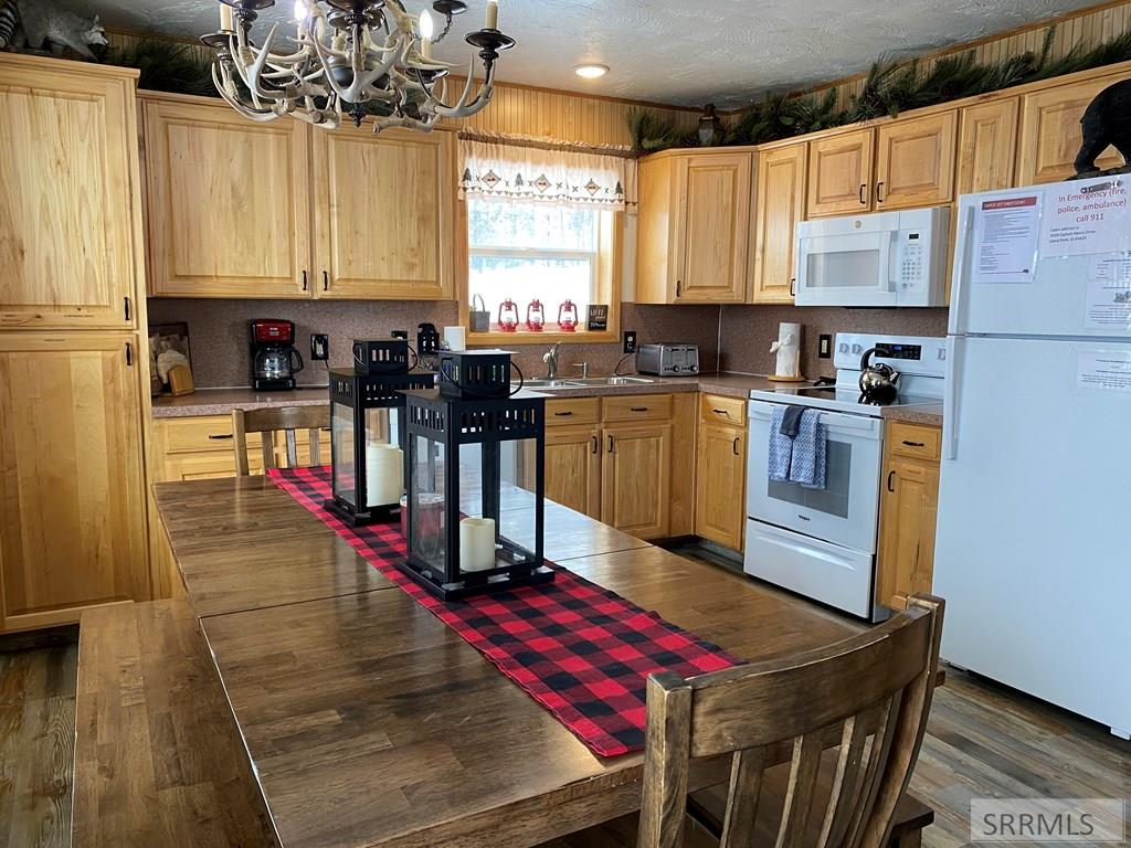 3929 Captain Henry, ISLAND PARK, Idaho image 2