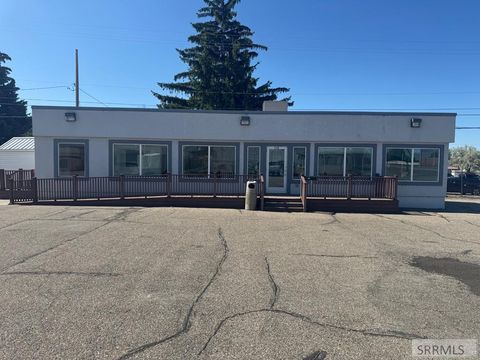 Photo of 310 Garfield St, IDAHO FALLS, ID 83401 (MLS # 2178538) Photo of 310 Garfield St, IDAHO FALLS, ID 83401 (MLS # 2178538)