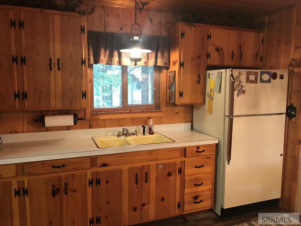 4205 Holden Loop Road, ISLAND PARK, Idaho image 4