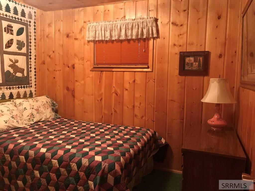 4205 Holden Loop Road, ISLAND PARK, Idaho image 11