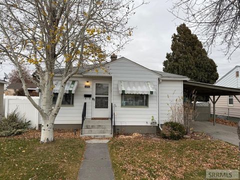 Photo of 1242 Bannock Avenue, IDAHO FALLS, ID 83402 (MLS # 2180785)