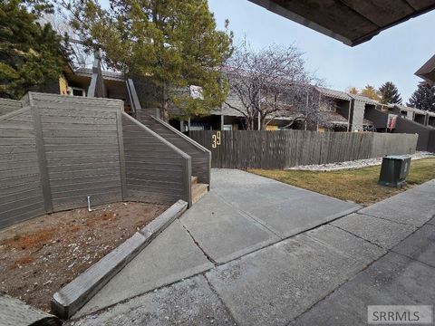 Photo of 220 N Fanning Avenue #39, IDAHO FALLS, ID 83401 (MLS # 2181760)