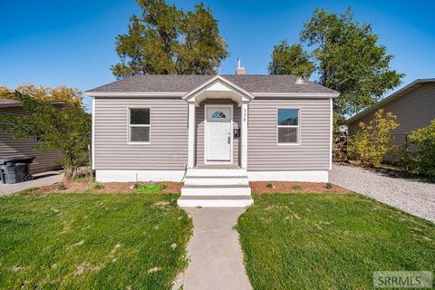Photo of 339 Gladstone Street, IDAHO FALLS, ID 83401 (MLS # 2179251)