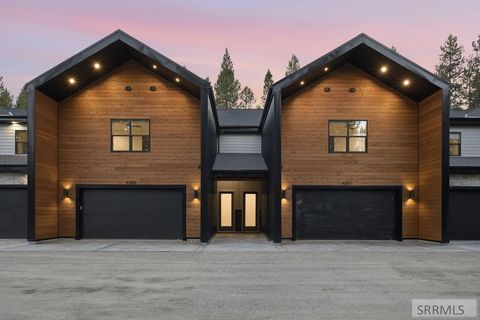 Photo of 4347 Yeti Ln, ISLAND PARK, ID 83429 (MLS # 2180371)