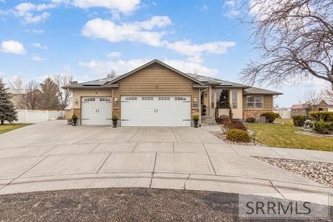 Photo of 1649 Sunny Pine Way, IDAHO FALLS, ID 83404 (MLS # 2182377)