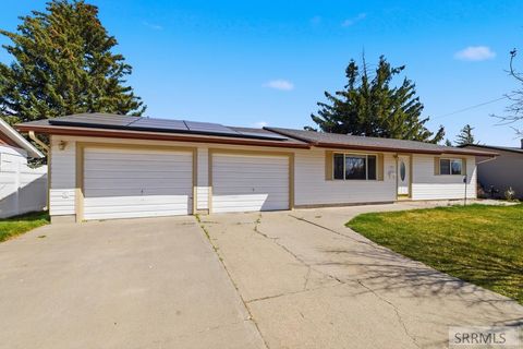 Photo of 545 Collins Street, BLACKFOOT, ID 83221 (MLS # 2185123)