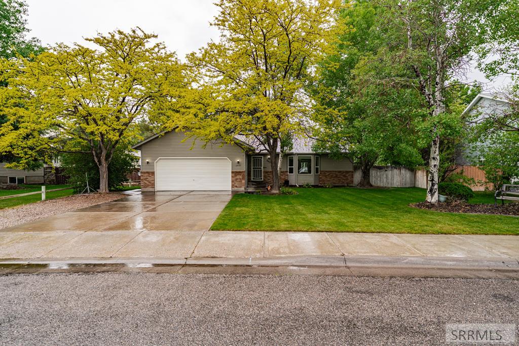 3434 Creek Side Dr