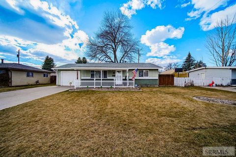 Photo of 407 Valley Drive, IDAHO FALLS, ID 83401 (MLS # 2184503)