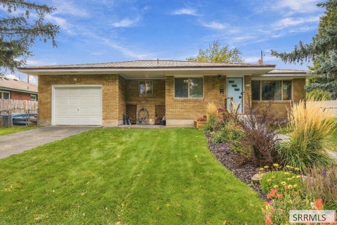 Photo of 919 Blaine Avenue, IDAHO FALLS, ID 83402 (MLS # 2189846)