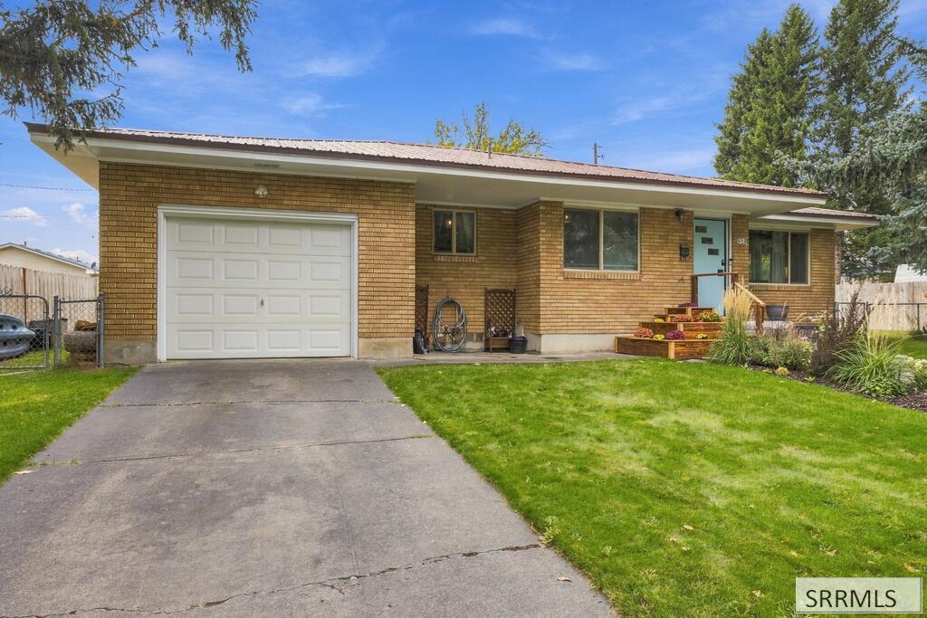 919 Blaine Avenue