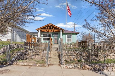 Photo of 836 W Whitman St, POCATELLO, ID 83204 (MLS # 2184828)