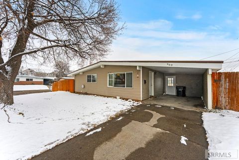 Photo of 969 Stokes Avenue, IDAHO FALLS, ID 83401 (MLS # 2182130)