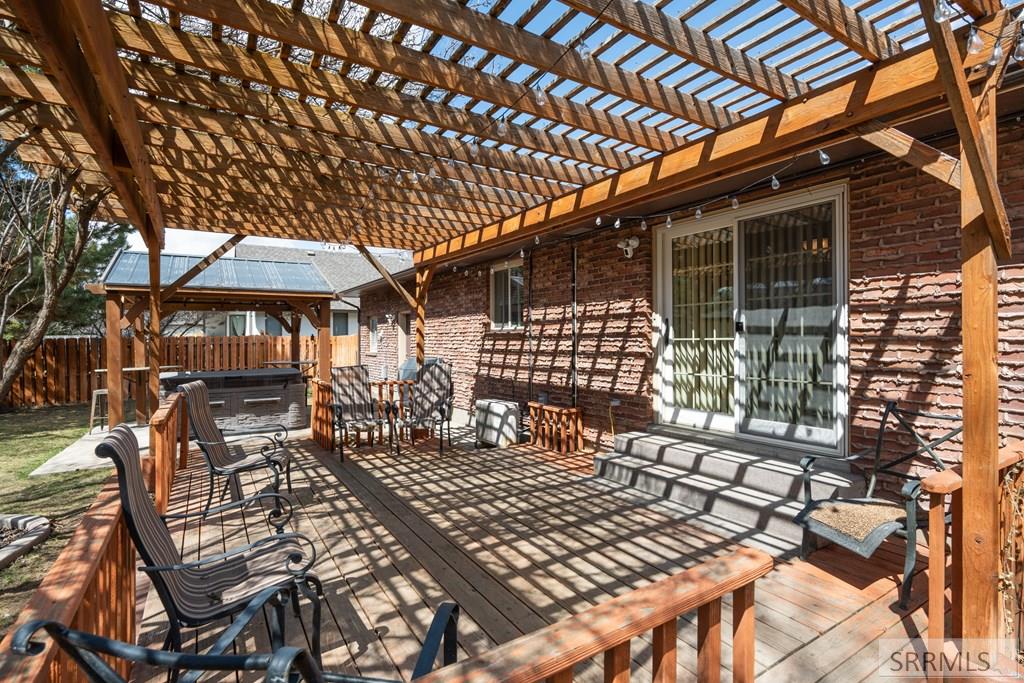 340 Hartert Drive, IDAHO FALLS, Idaho image 3