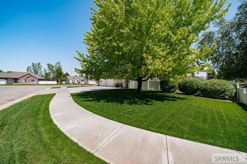 3886 Taylorview Lane