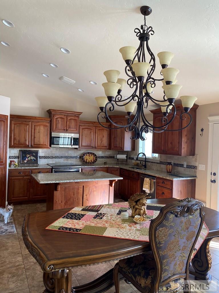 496 Rockingham Street, IDAHO FALLS, Idaho image 5